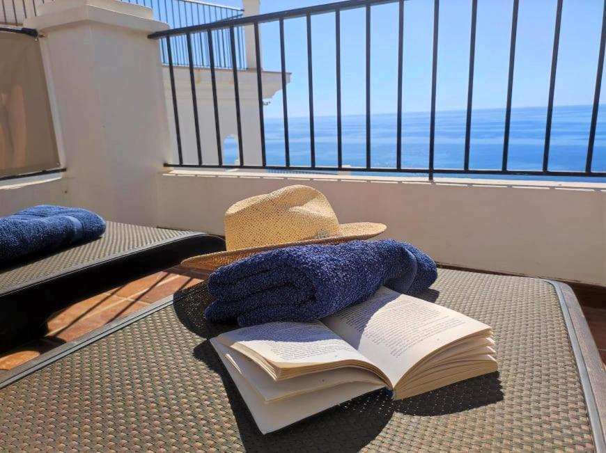 Amazing 2 Bedroom 2 Bathroom In Ladera De Mar, Nerja Apartment Málaga
